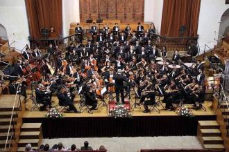 UCBSO performing in Ubeda