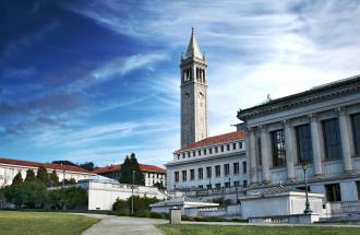 University of California, Berkeley. View of Doe Library and the Campanile.